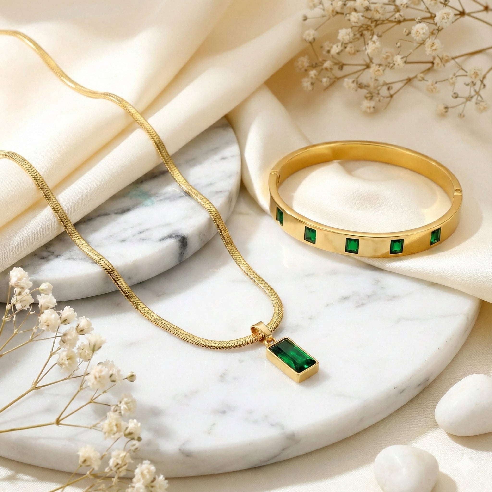 The Green Emerald Duo Set-Snake Chain Necklace & Bangle
