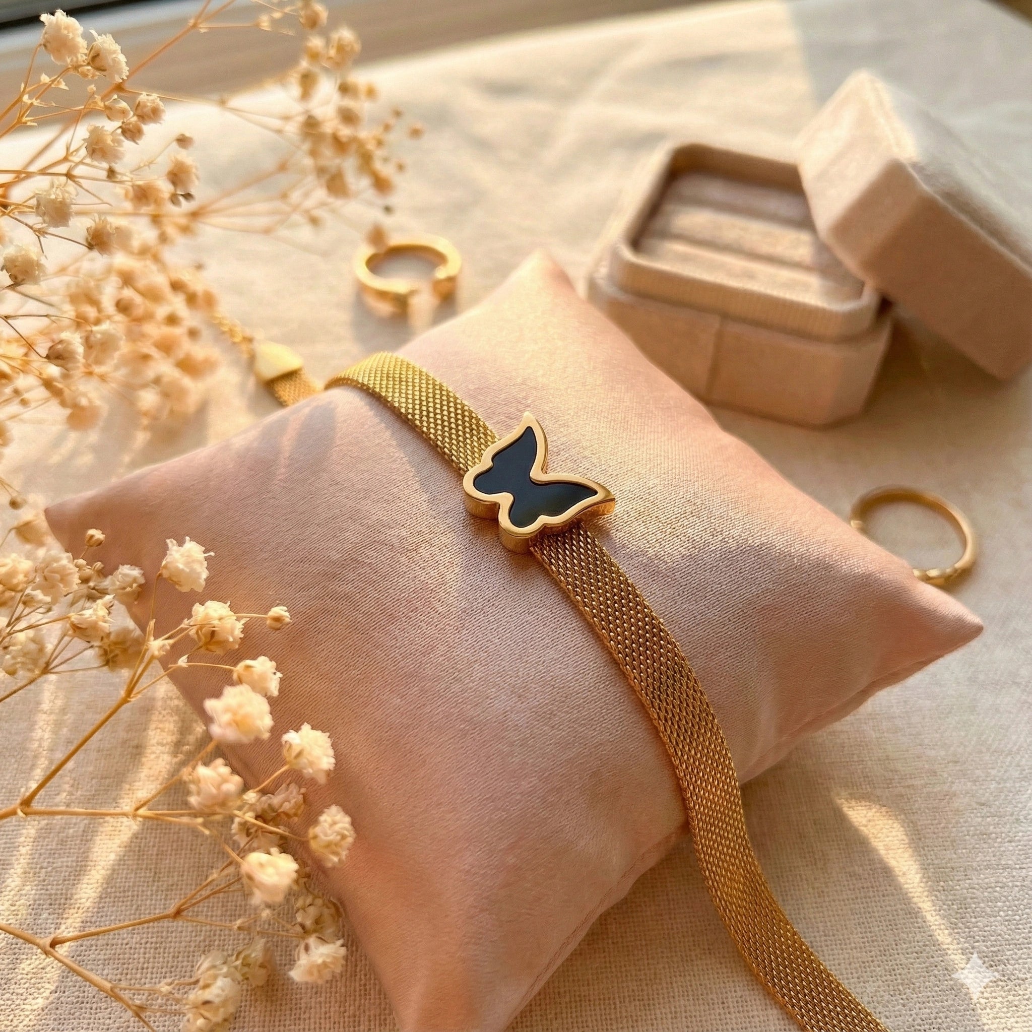 Mesh Butterfly Bracelet