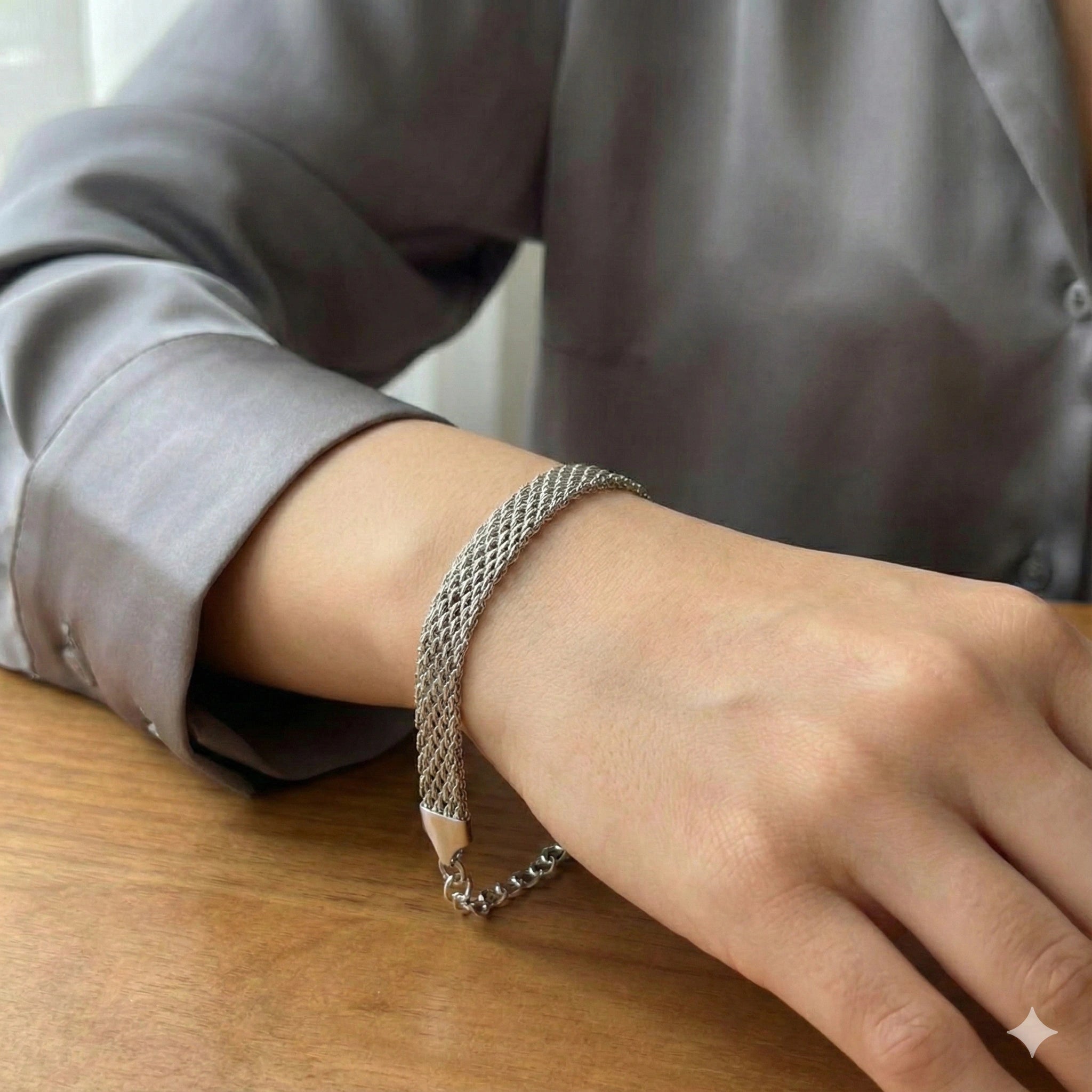 Mesh minimalist bracelet