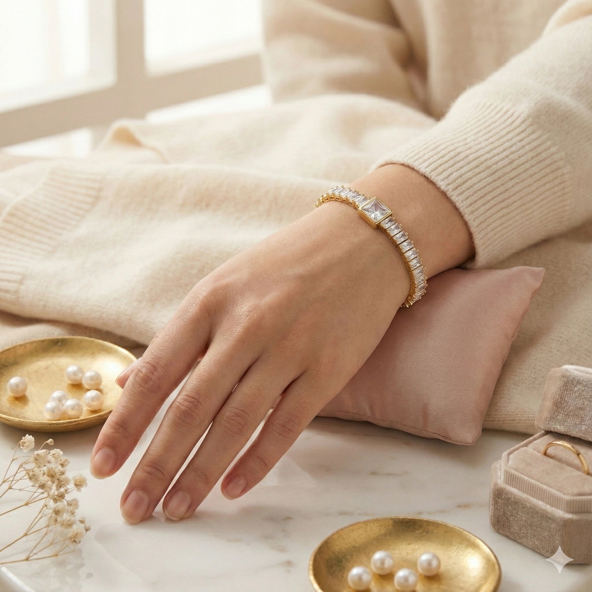 The Luxe Crystal Link Bracelet