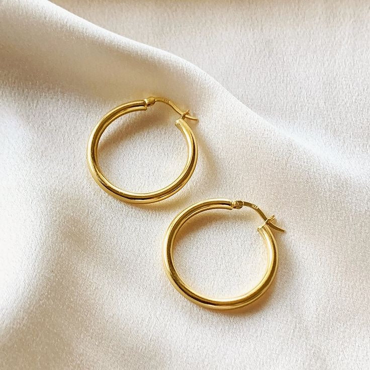 The Essential Classic - Hoop Earrings