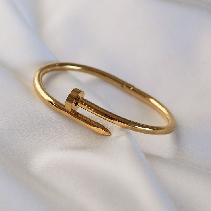 Nail head - gold bangle