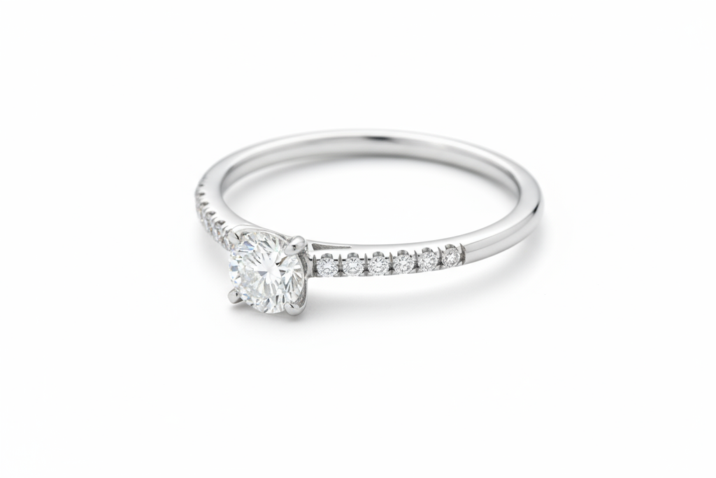 Generate a beautiful and delicate ring